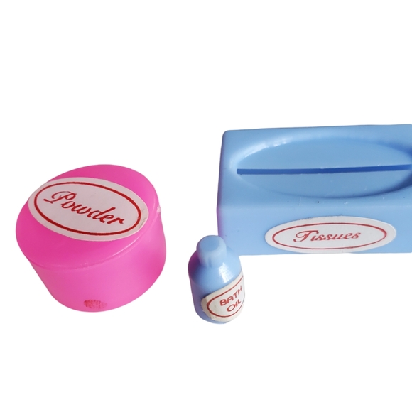 Vintage Totsy dollhouse vanity set - Picture 3 of 3